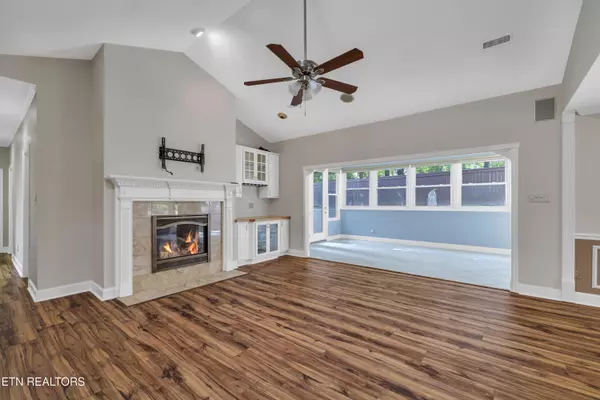 Loudon, TN 37774,208 Kawatuska LN