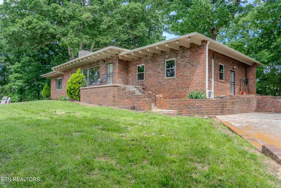 944 Smoky Mountain View CT, Seymour, TN 37865