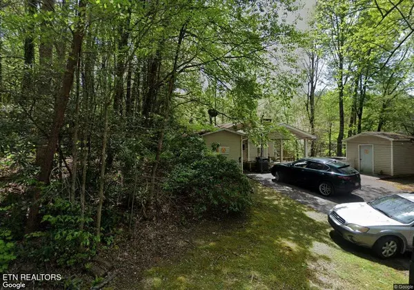556 Ownby DR, Gatlinburg, TN 37738