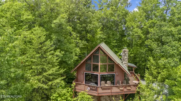 Sevierville, TN 37862,2627 Overholt Tr