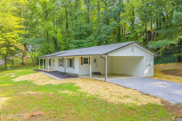 Kingston, TN 37763,902 Valley Rd