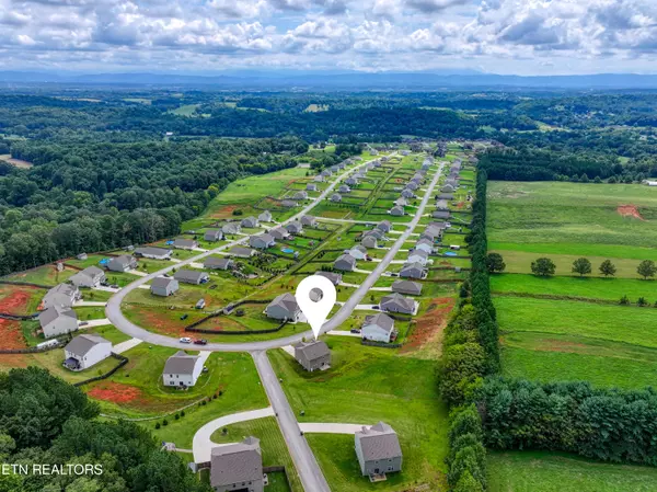 Louisville, TN 37777,3012 Sagegrass DR