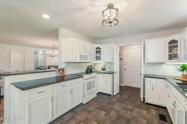 Maryville, TN 37804,4006 Floyd DR