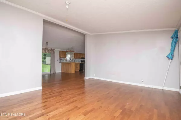 Lenoir City, TN 37771,2525 Oak Grove Road