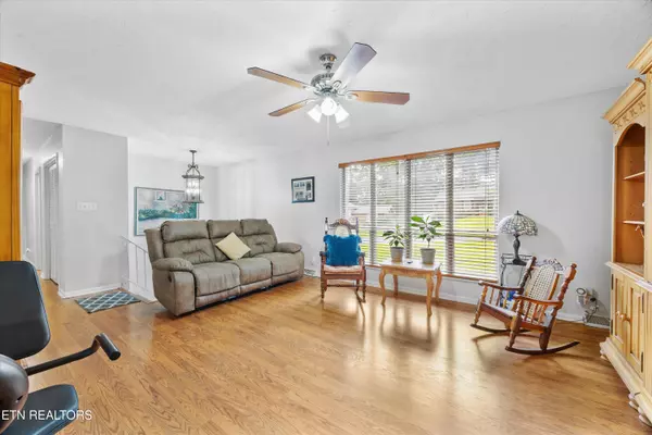 Powell, TN 37849,7904 Berkshire Blvd