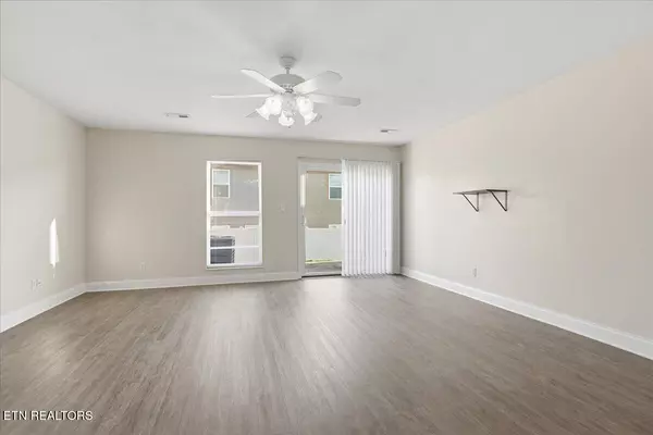 Maryville, TN 37801,2428 Hallerins CT