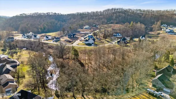 Oak Ridge, TN 37830,142 Forest Creek Pkwy