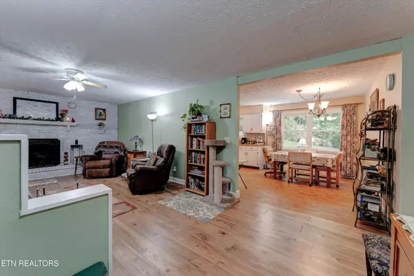 Lafollette, TN 37766,180 Donna LN