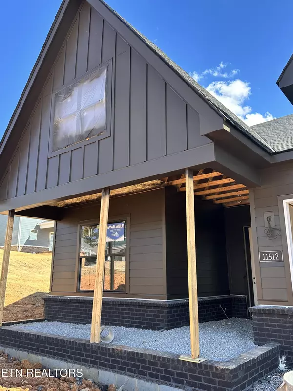 Knoxville, TN 37932,11512 Sierra Nevada LN
