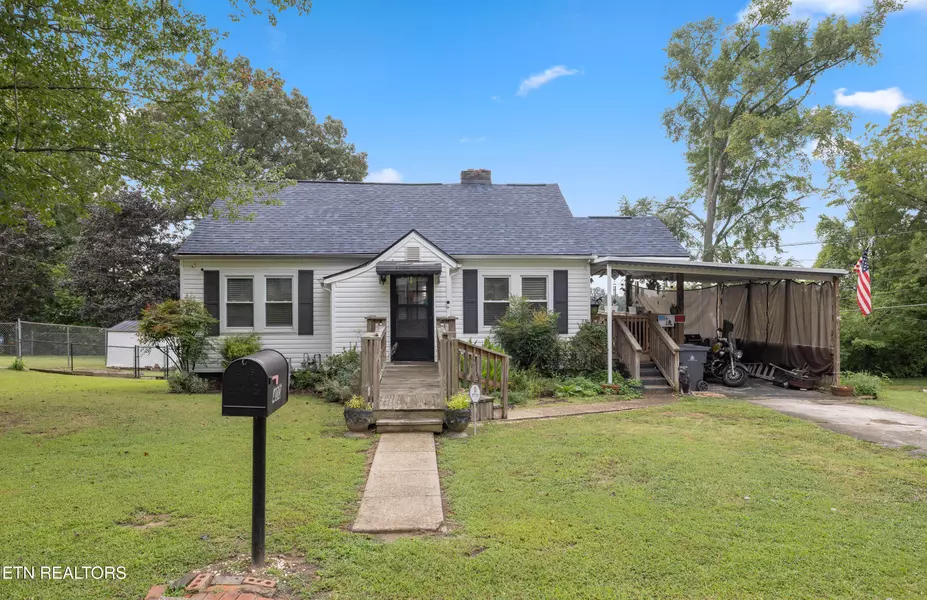 400 Hiawassee Ave, Knoxville, TN 37917