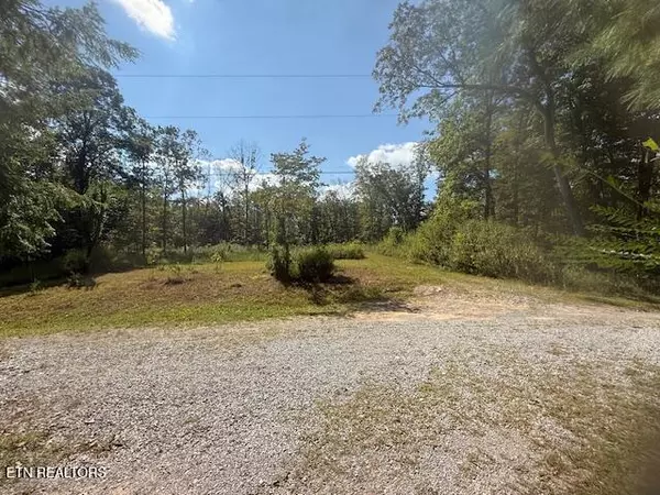 Crossville, TN 38572,957 Sharon CIR