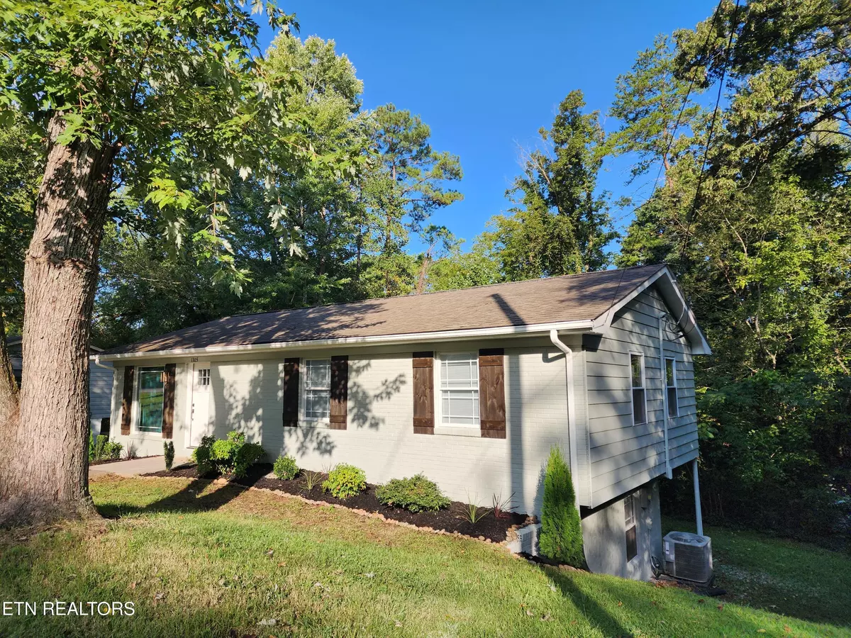 Maryville, TN 37803,1305 Topside View DR