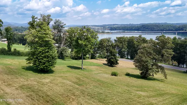 Morristown, TN 37814,2105 Edgewater Sound