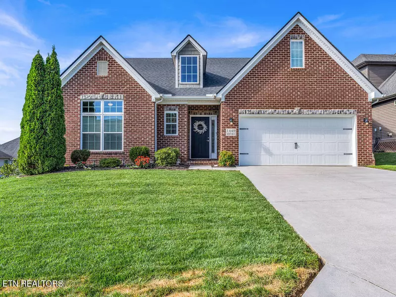 1449 Mossy Rock LN, Knoxville, TN 37922