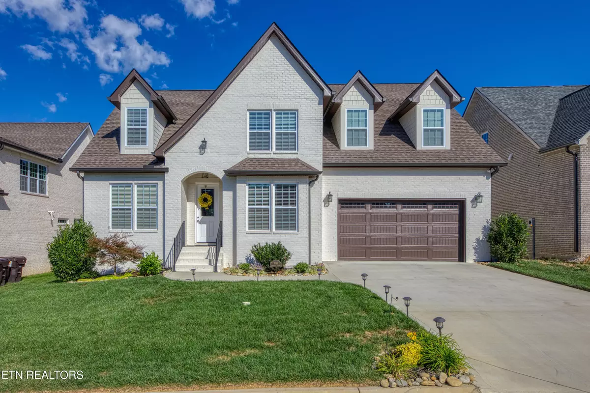Knoxville, TN 37919,8121 Carolina Cherry LN