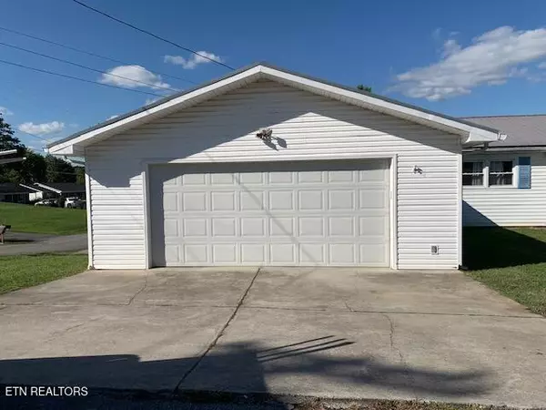 Newport, TN 37821,140 Diamond CIR