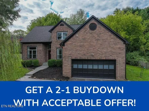 8404 Mecklenburg CT, Knoxville, TN 37923