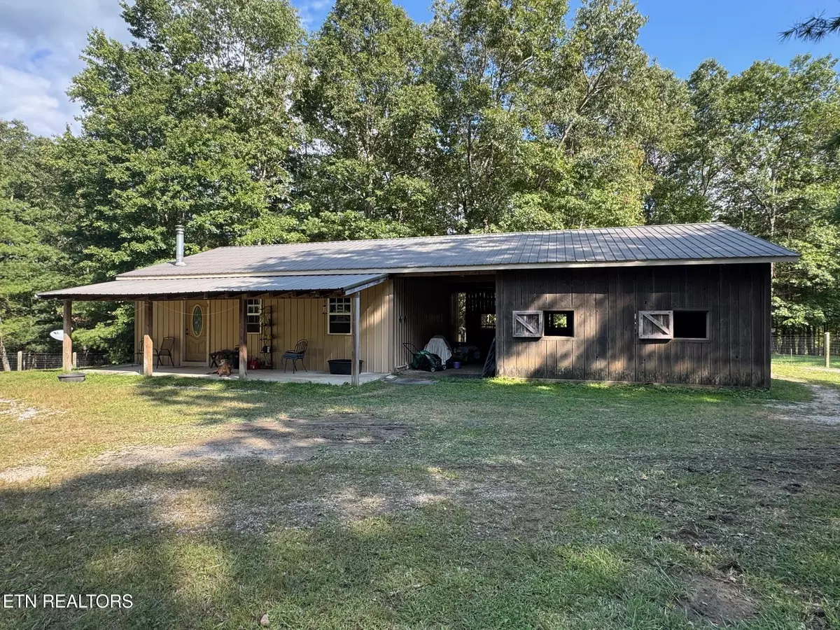 Jamestown, TN 38556,223 Lonesome Pine LN