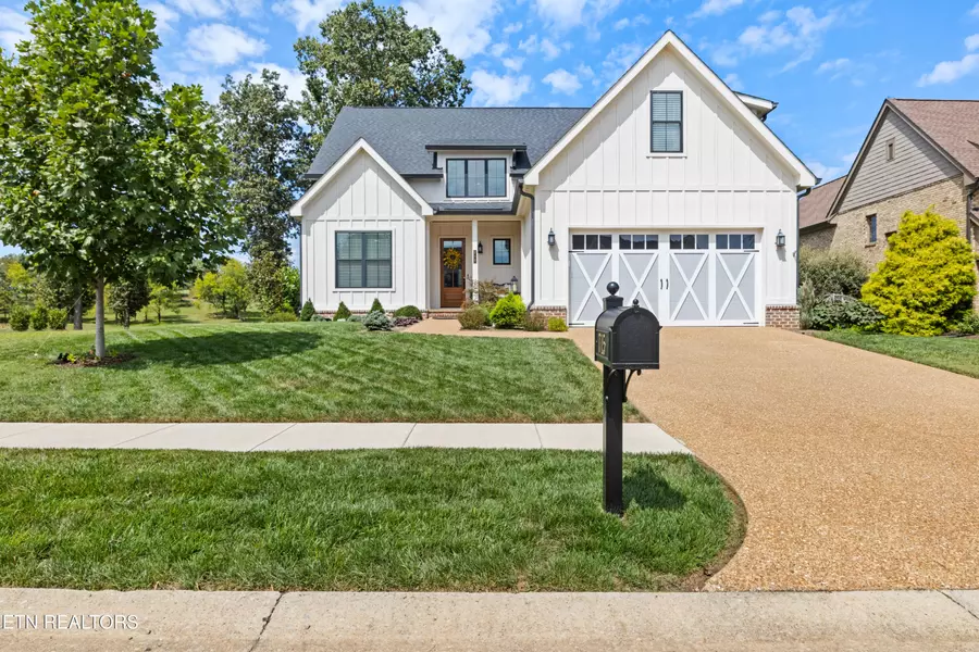 715 Ironwood LN, Loudon, TN 37774