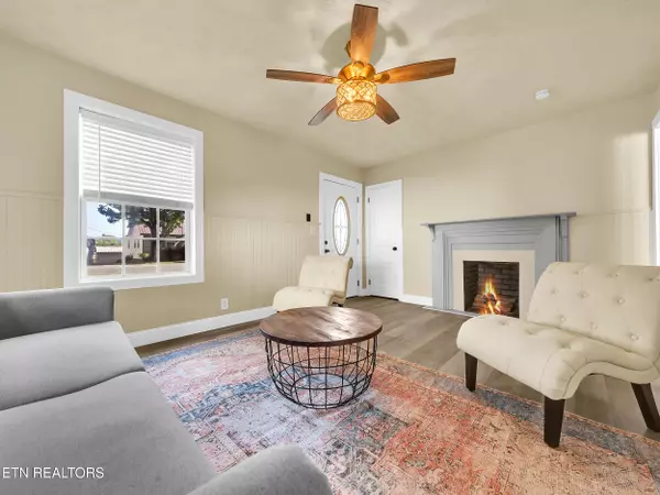 Loudon, TN 37774,1108 Huffland DR