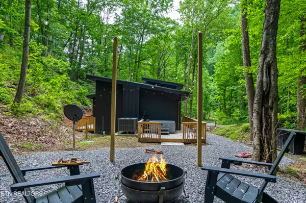 Sevierville, TN 37876,2019 Spotted Fawn WAY