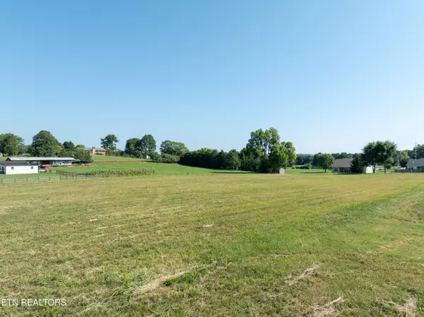 Maryville, TN 37803,1124 Walker School Rd