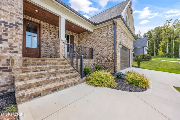 Loudon, TN 37774,444 Sedge LN