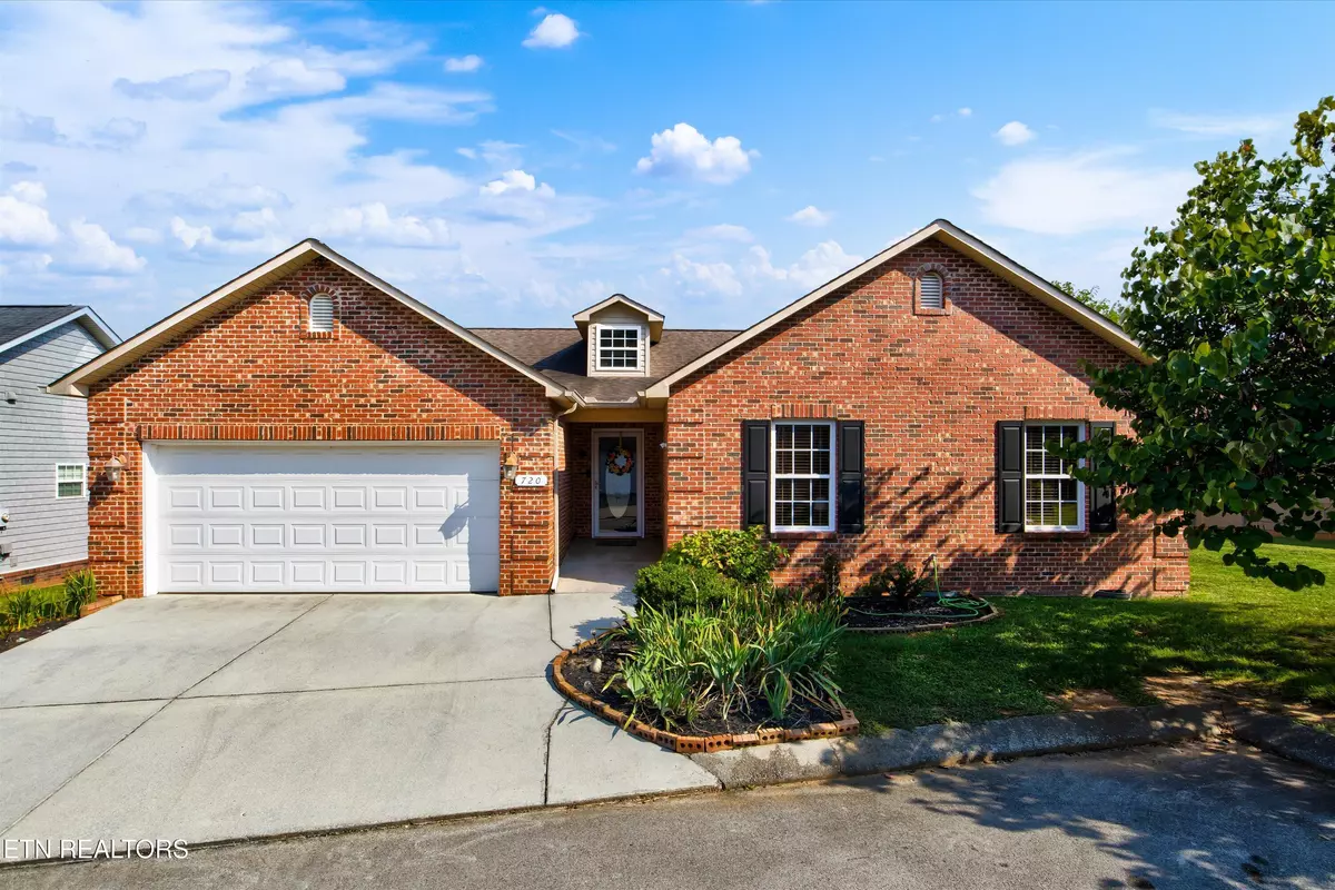 Maryville, TN 37804,720 Kiefer LN