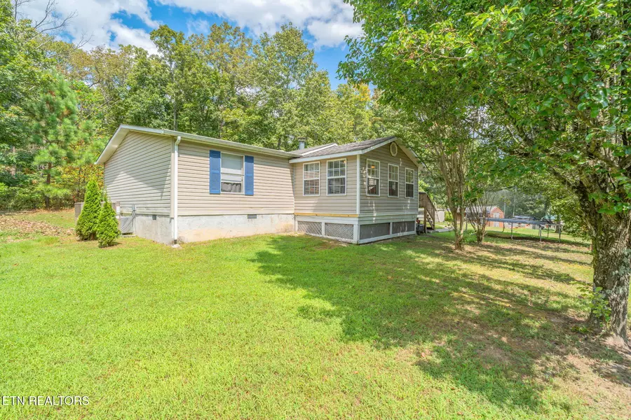 320 Creek Rd, Sweetwater, TN 37874