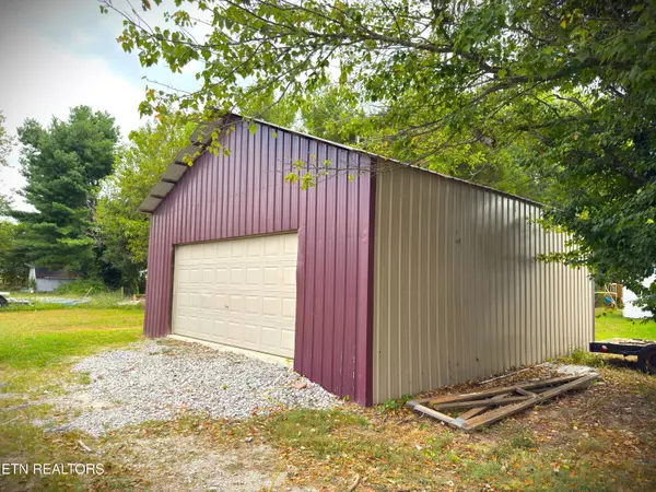 Livingston, TN 38570,212 Austin CIR