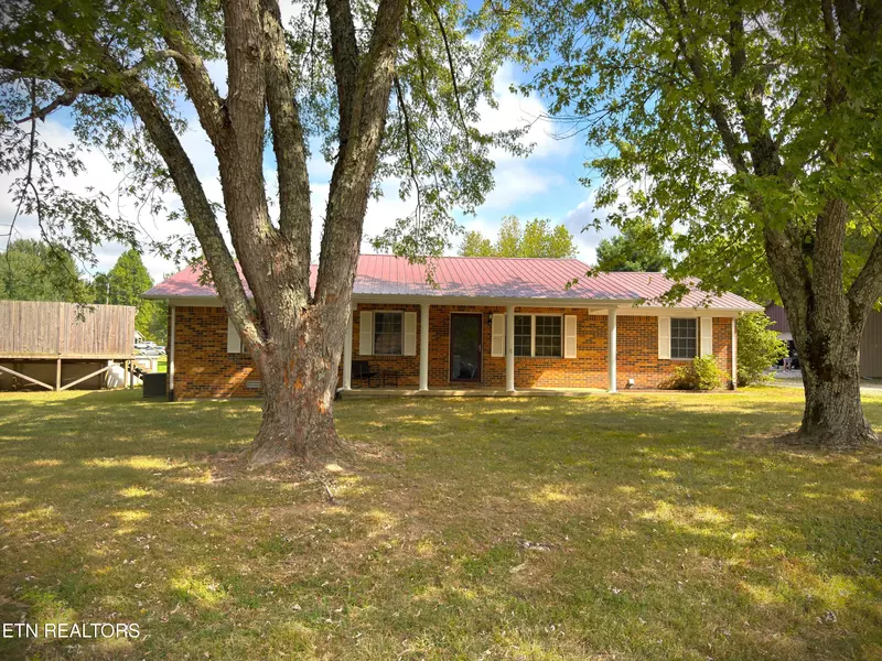 212 Austin CIR, Livingston, TN 38570