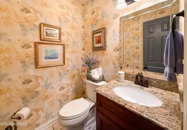 Knoxville, TN 37923,10002 Mccormick PL