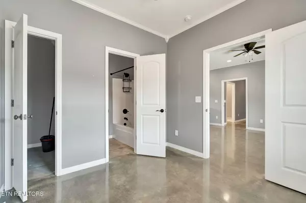 Delano, TN 37325,1942 Columbus Rd