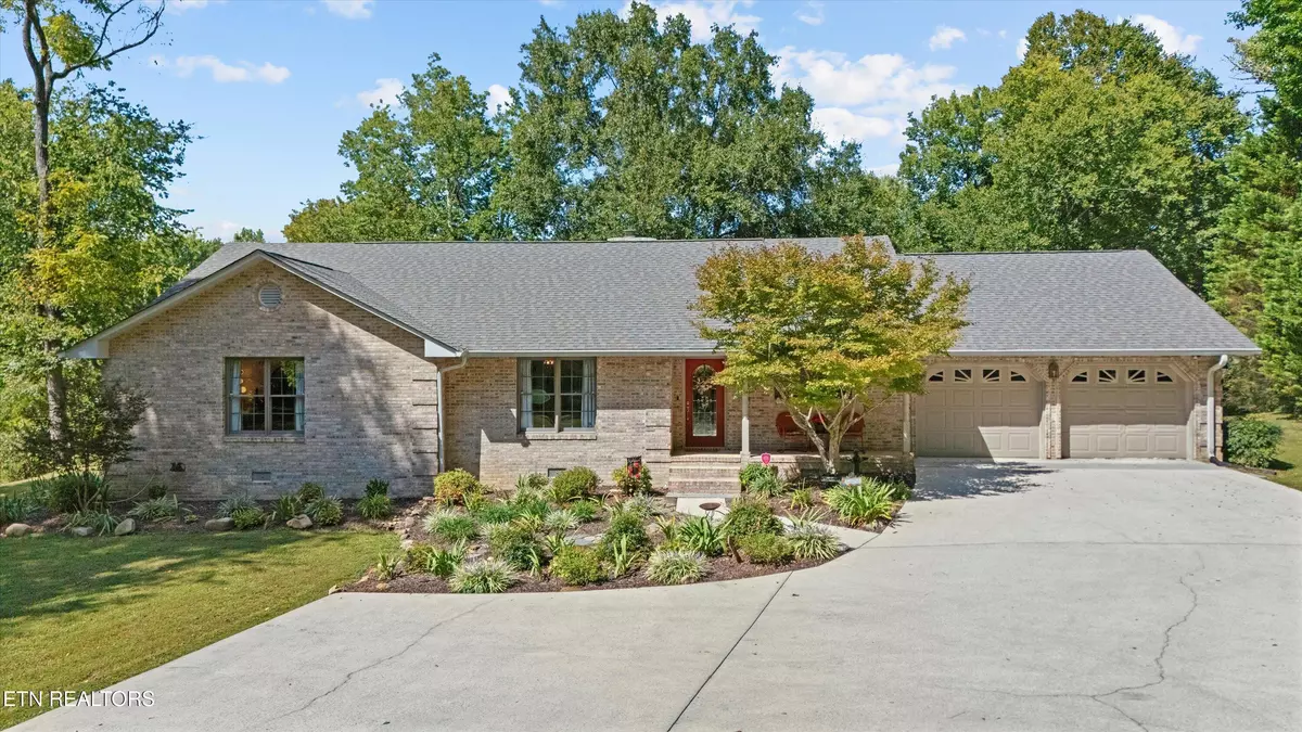Benton, TN 37307,114 McClary DR