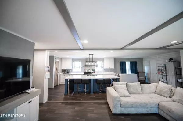 Sweetwater, TN 37874,227 Woodby Fridley Rd