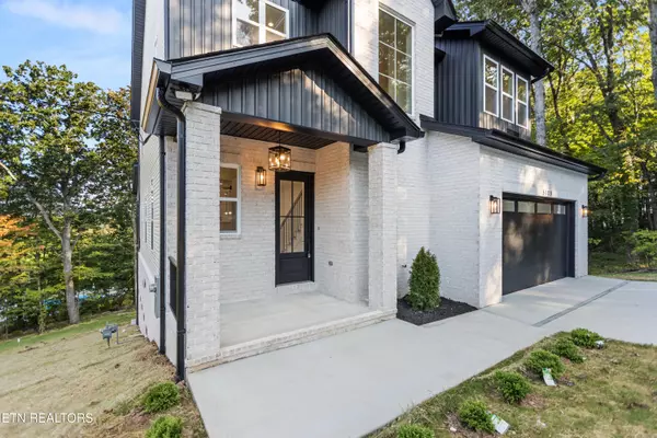 Knoxville, TN 37909,5109 Yosemite Tr