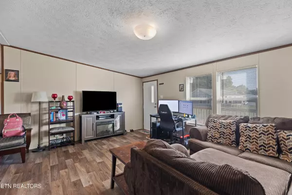 Russellville, TN 37860,2421 Three Springs Rd