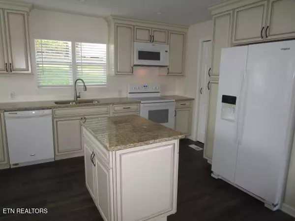 Corryton, TN 37721,9320 E Emory