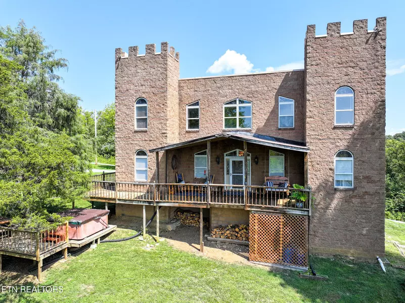1005 Jackson Hollow Rd, Mosheim, TN 37818