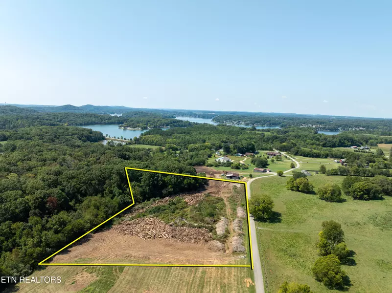 600 Bell View (5 Acres) Rd, Greenback, TN 37742