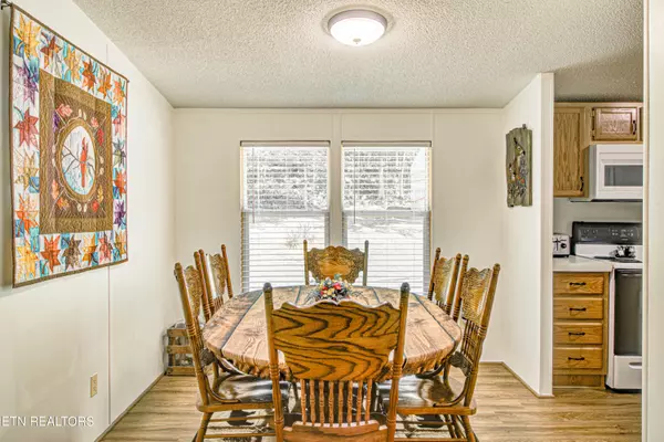 Greenback, TN 37742,925 Cloyds Church Rd