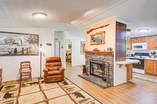 Greenback, TN 37742,925 Cloyds Church Rd