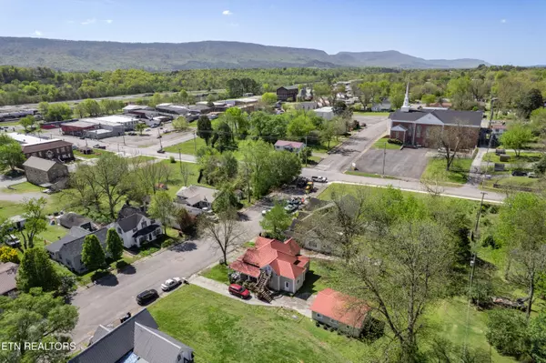 Etowah, TN 37331,714 Washington Ave