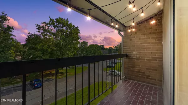 Knoxville, TN 37923,8534 Madrid CT #C78