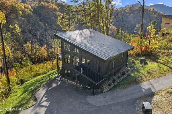 Sevierville, TN 37862,2216 Headrick Lead