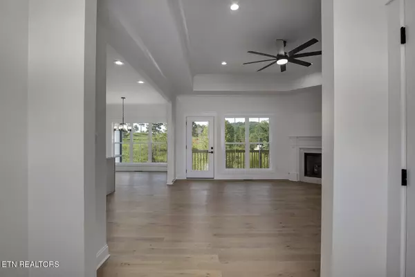 Loudon, TN 37774,717 Twin Lakes DR