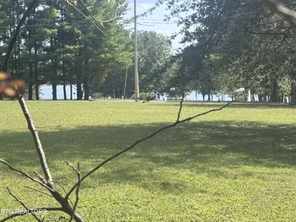 Crossville, TN 38572,821 Breckenridge DR