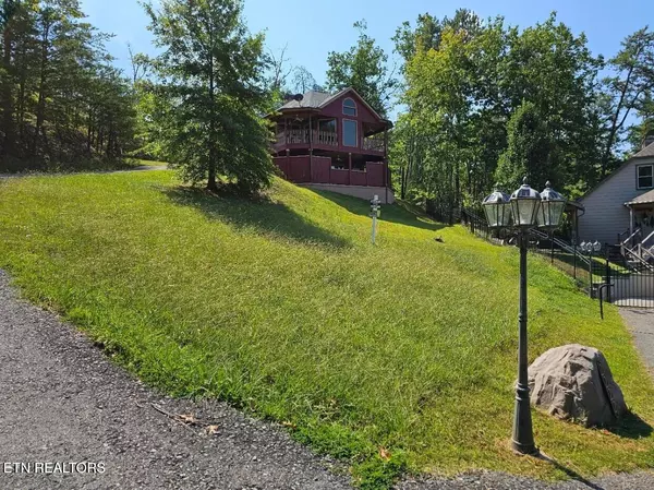 Lot 2-A Village CIR, Sevierville, TN 37862