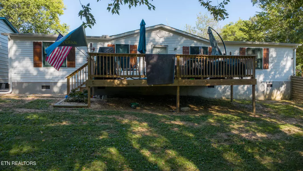 13795 Virtue Rd, Lenoir City, TN 37772