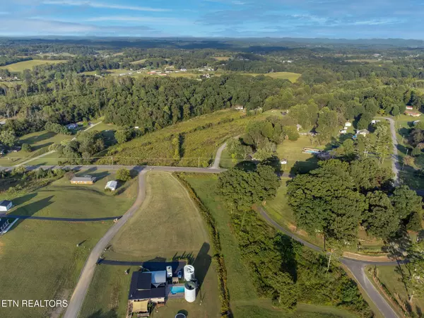 Loudon, TN 37774,22920 Steekee Rd